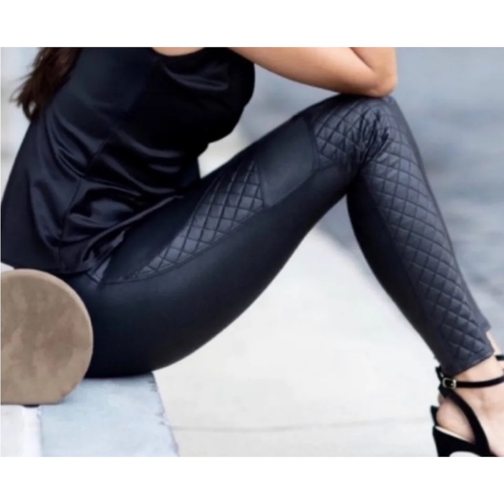 SPANX Faux Leather Quilted Black Leggings hi rise MEDIUM New nwot